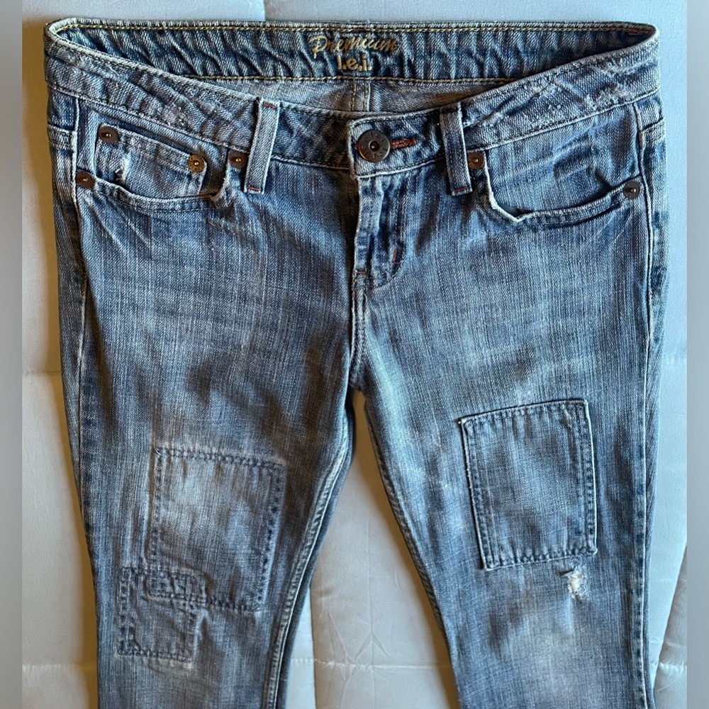 Vintage l.e.i. Premium Women’s Low-Rise Flare Patchwork Jeans - Size 1 | Y2K